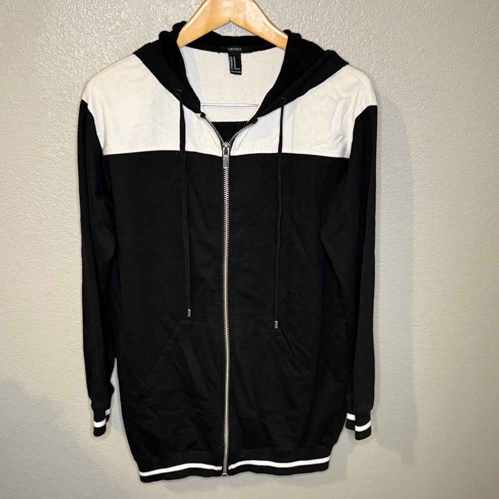 Forever 21 Black and White Zip-Up Sweater